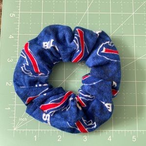 🎉 3 for $15 Handmade: Buffalo Bills Hair Scrunchie